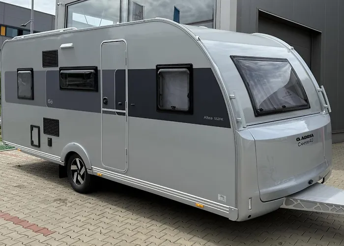 Lüks kamp alanı Zahrazany Karavan